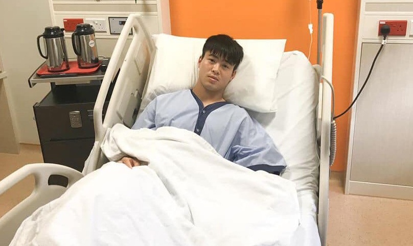 Hình ảnh Duy Mạnh phẫu thuật xong chấn thương mà CLB Hà Nội đăng tải