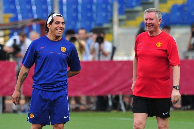 Carlos Tevez và Sir Alex Ferguson