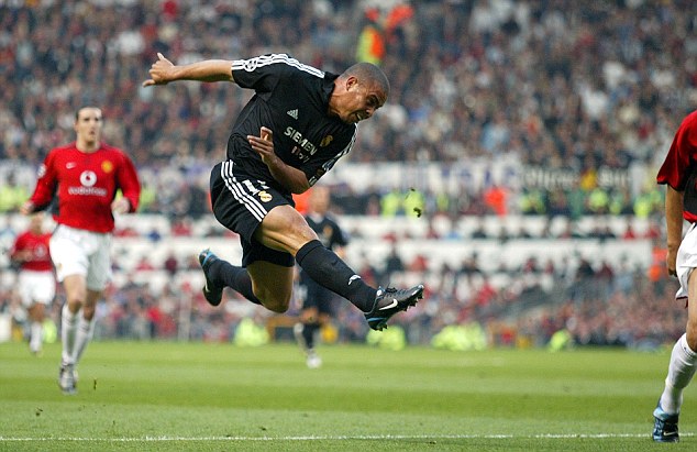 Sức hấp dẫn của Ronaldo “béo” 2