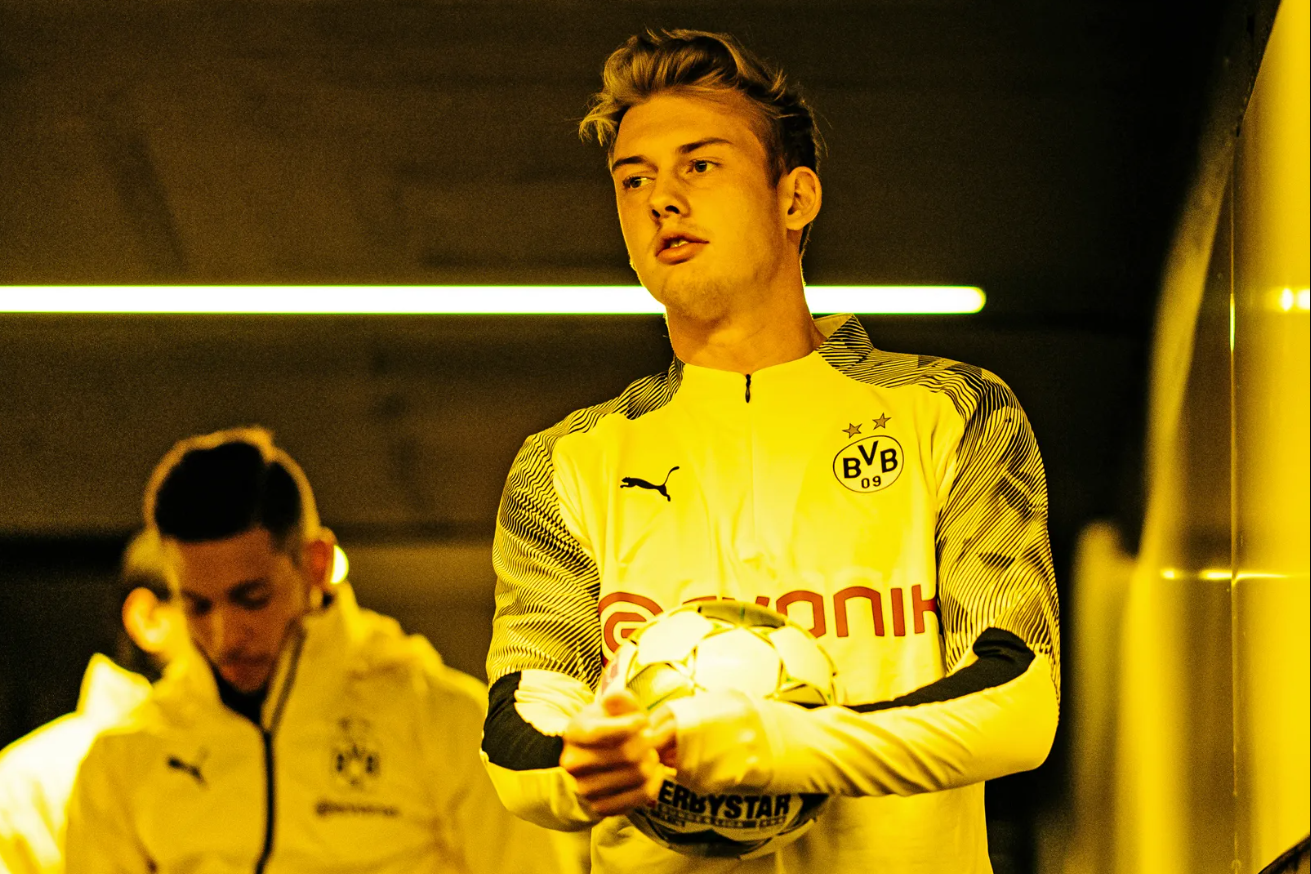 Arsenal tăng cường hàng tấn công với sao bự Dortmund 1