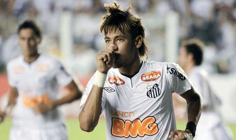 2Santos 4-5 Flamengo: Tran chien giua cau hoc viec Neymar va than tuong Ronaldinho1
