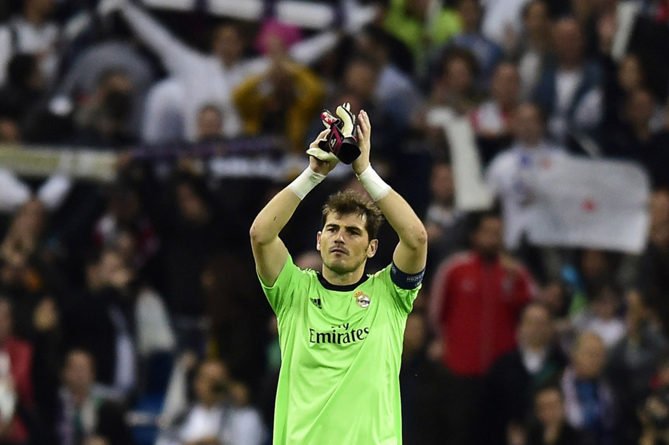 Iker Casillas Chỉ còn lại tình yêu hình ảnh