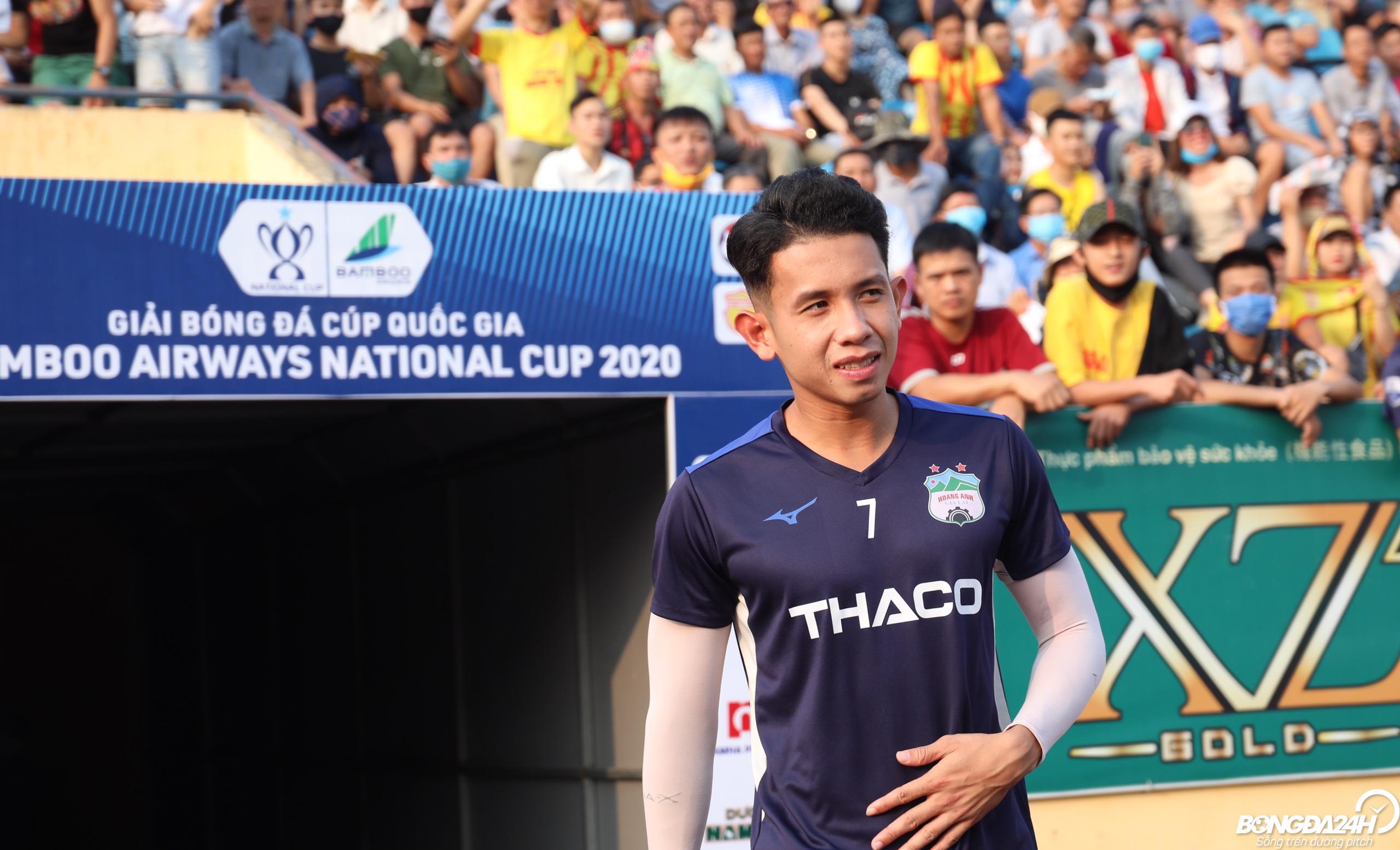 HAGL CHÍNH THỨC chia tay hậu vệ Nguyễn Phong Hồng Duy 1