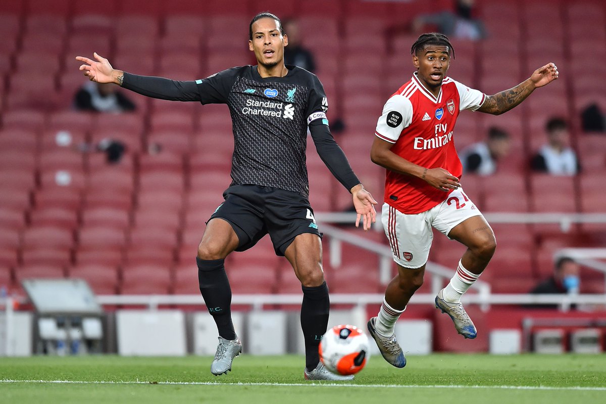 Van Dijk dằn vặt bản thân sau sai lầm trước Arsenal hình ảnh