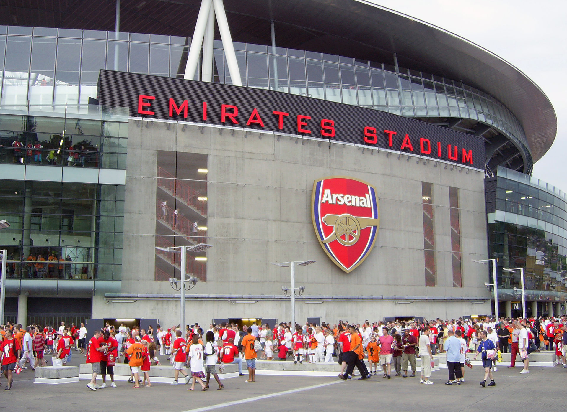 Arsenal đang rất muốn đưa Arthur đến sân vận động Emirates - Sân nhà CLB Arsenal