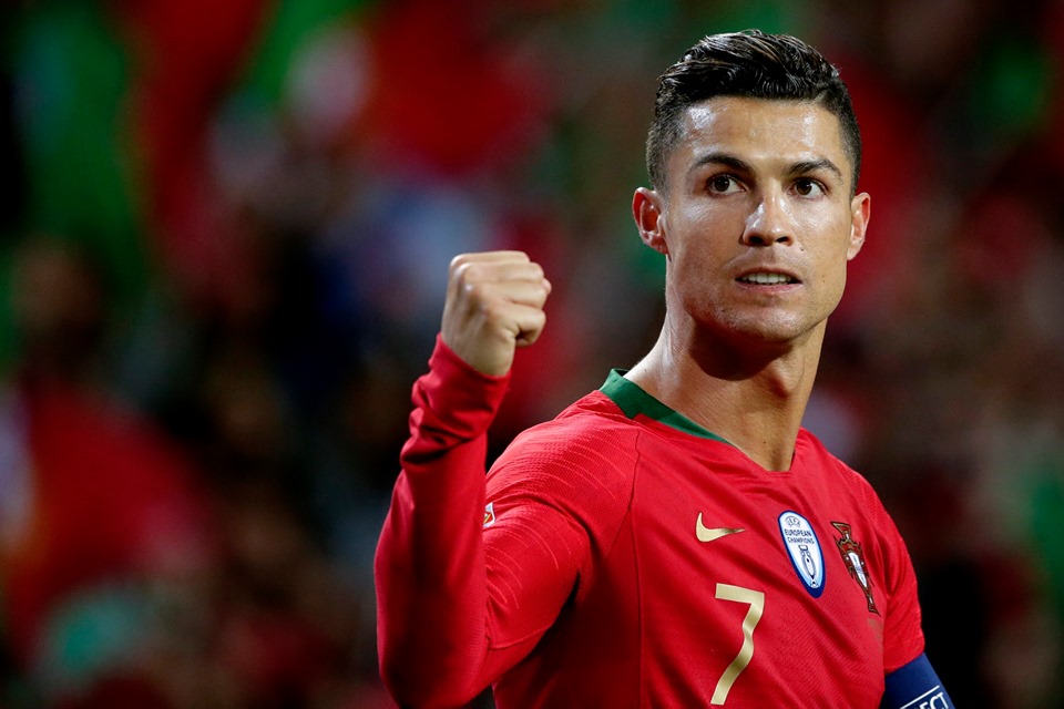 Ronaldo bất ngờ gửi đi thông điệp sau thất bại tại EURO 2024 1 Ronaldo bất ngờ gửi đi thông điệp sau thất bại tại EURO 2024 1