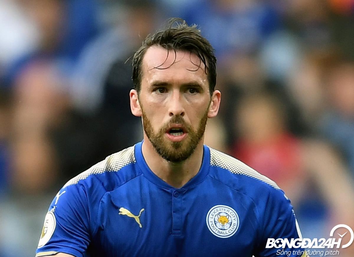 Christian Fuchs: Tiểu sử – Huyền thoại hậu vệ trái của Leicester City