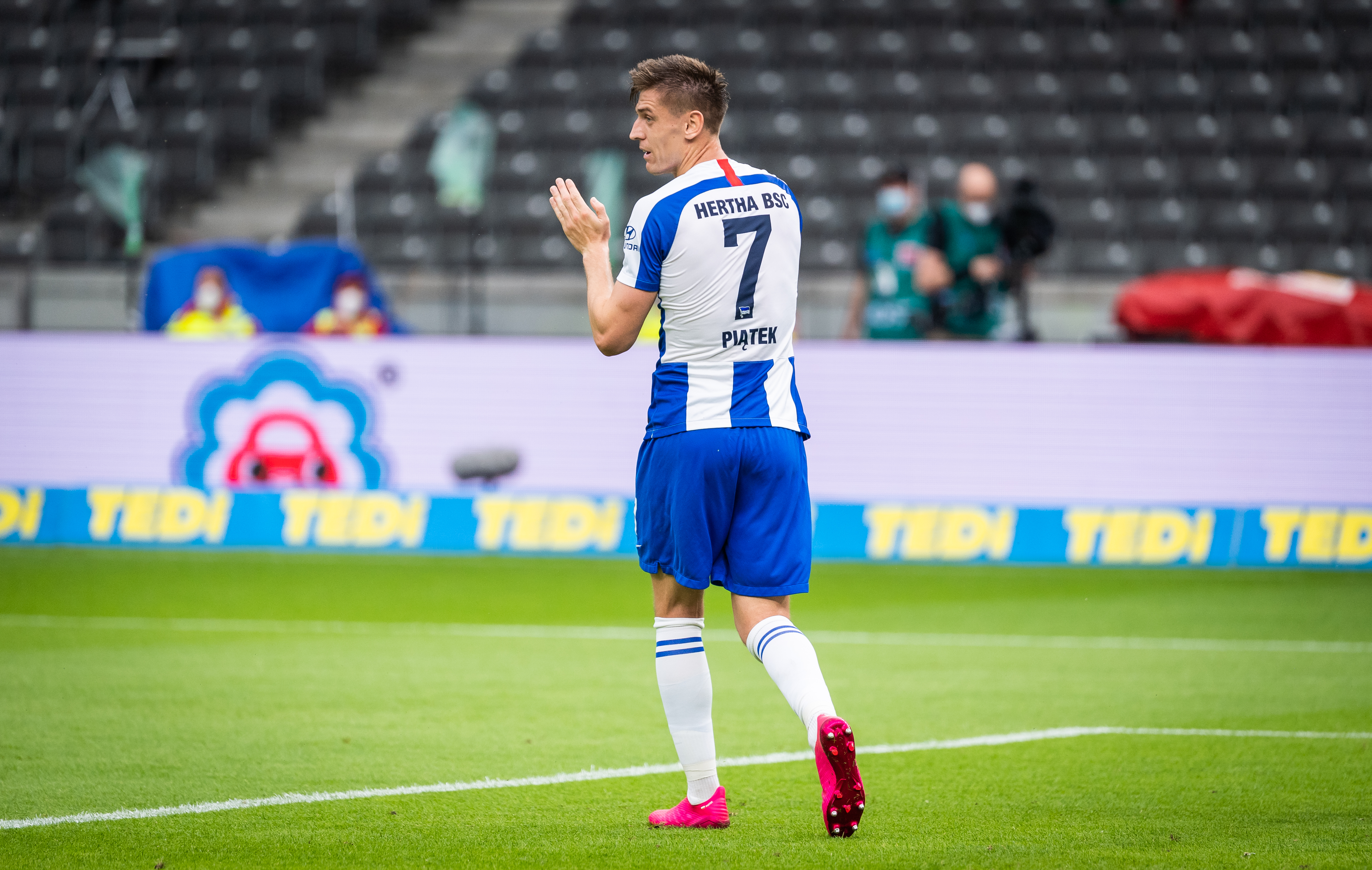 Krzysztof Piatek ở Euro 2024 Khẩu lục bạc ở Milan năm nào 2