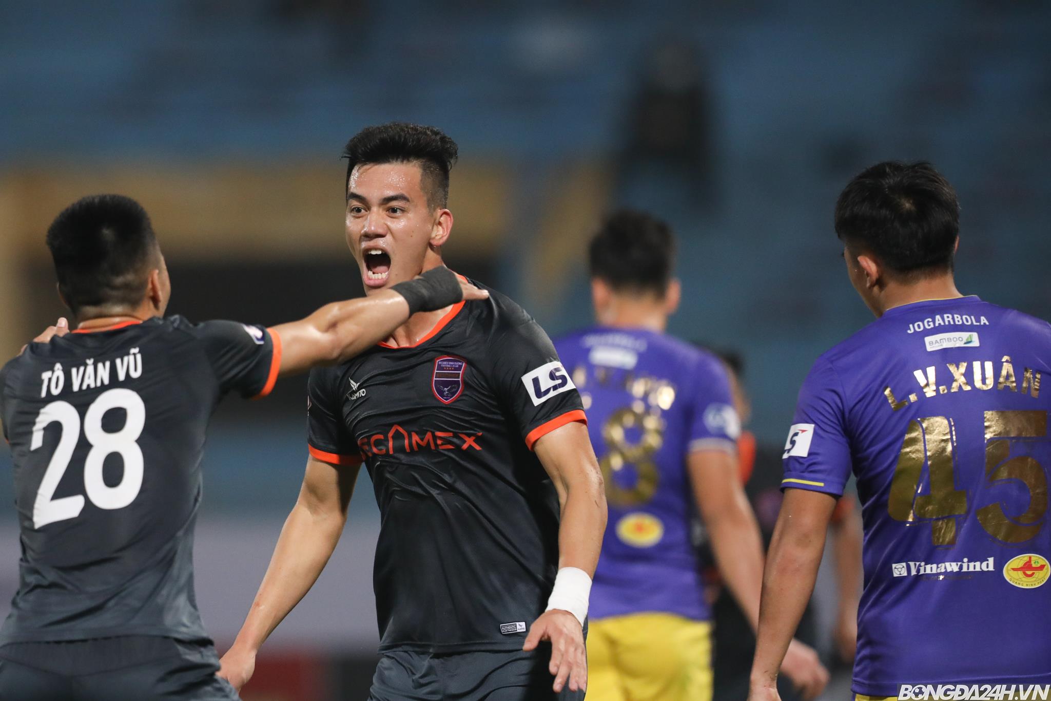 Tiến Linh Hà Nội vs Bình Dương