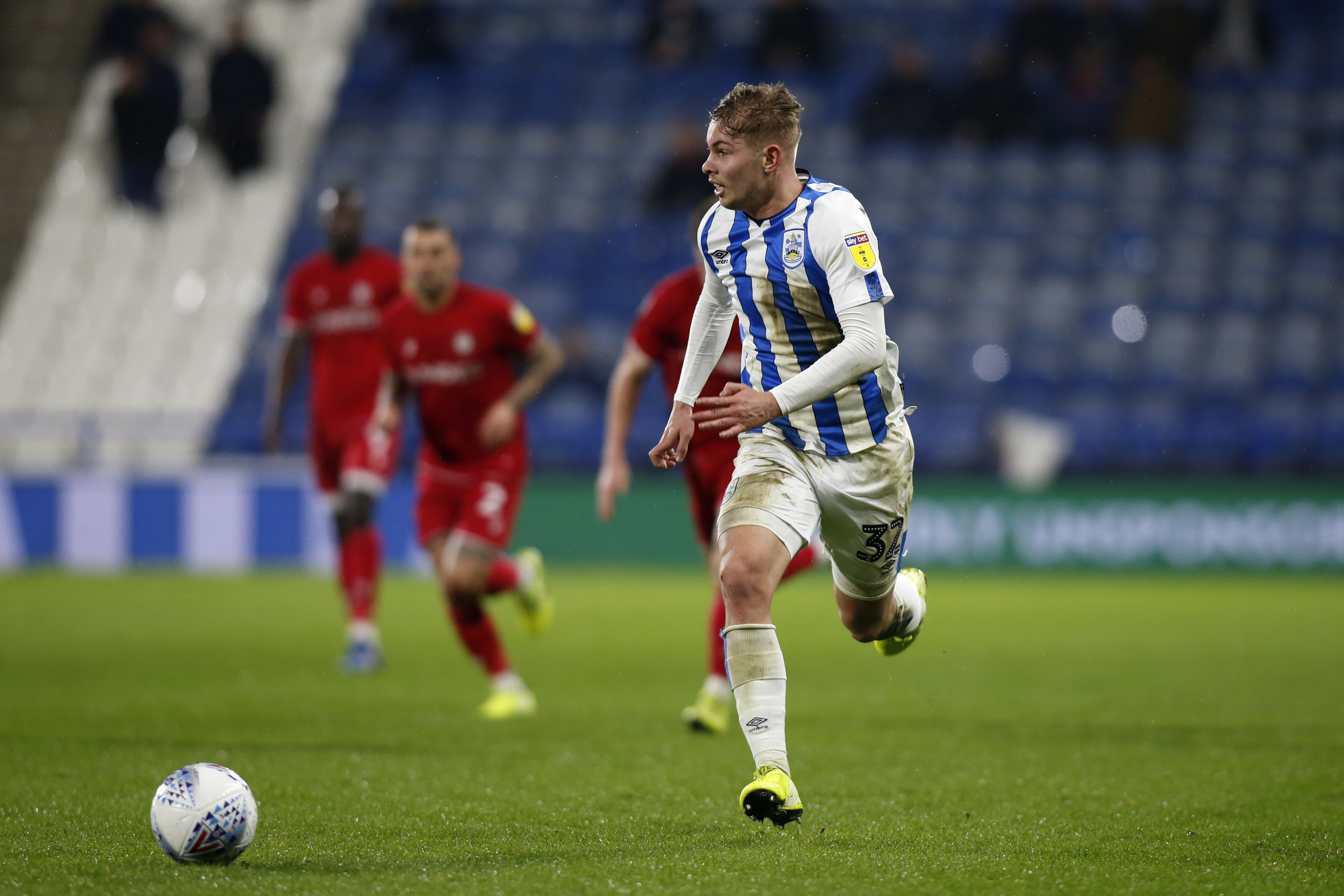 Emile Smith Rowe Tận tụy nhưng rụt rè hình ảnh