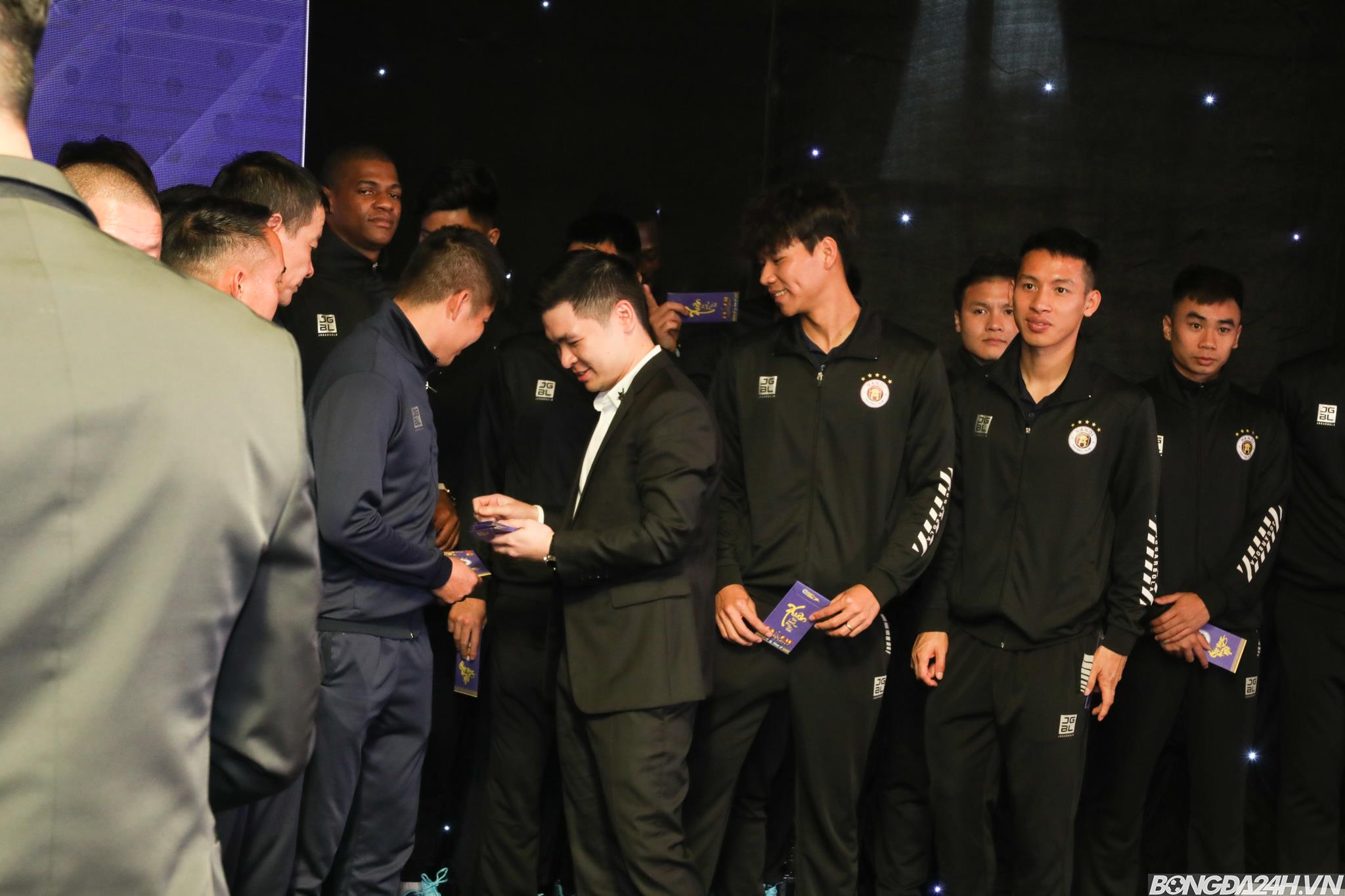 Hà Nội FC chọn hổ làm linh vật trước trận Siêu cúp quốc gia 2020 hình ảnh