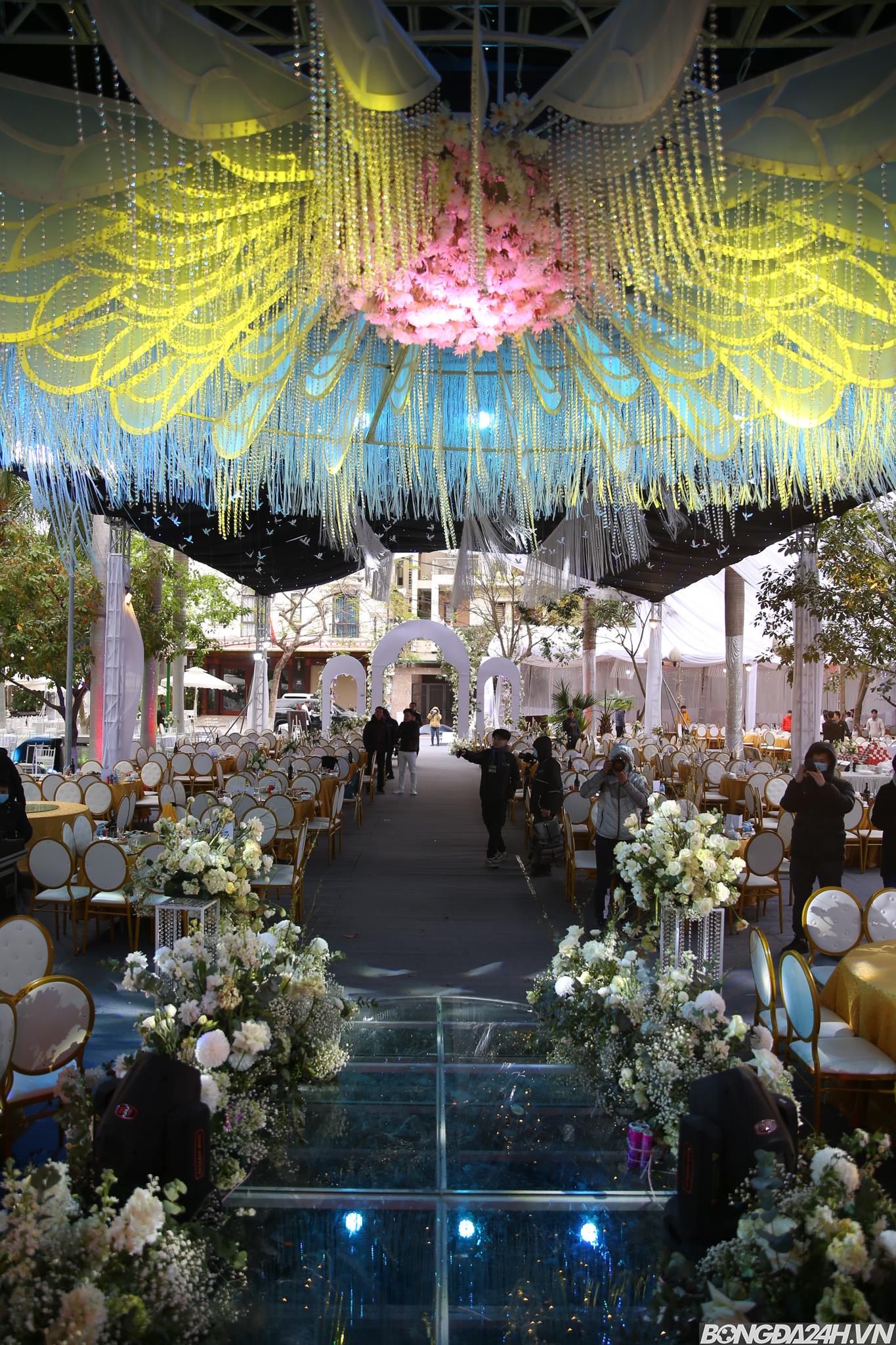 đám cưới bùi tiến dũng