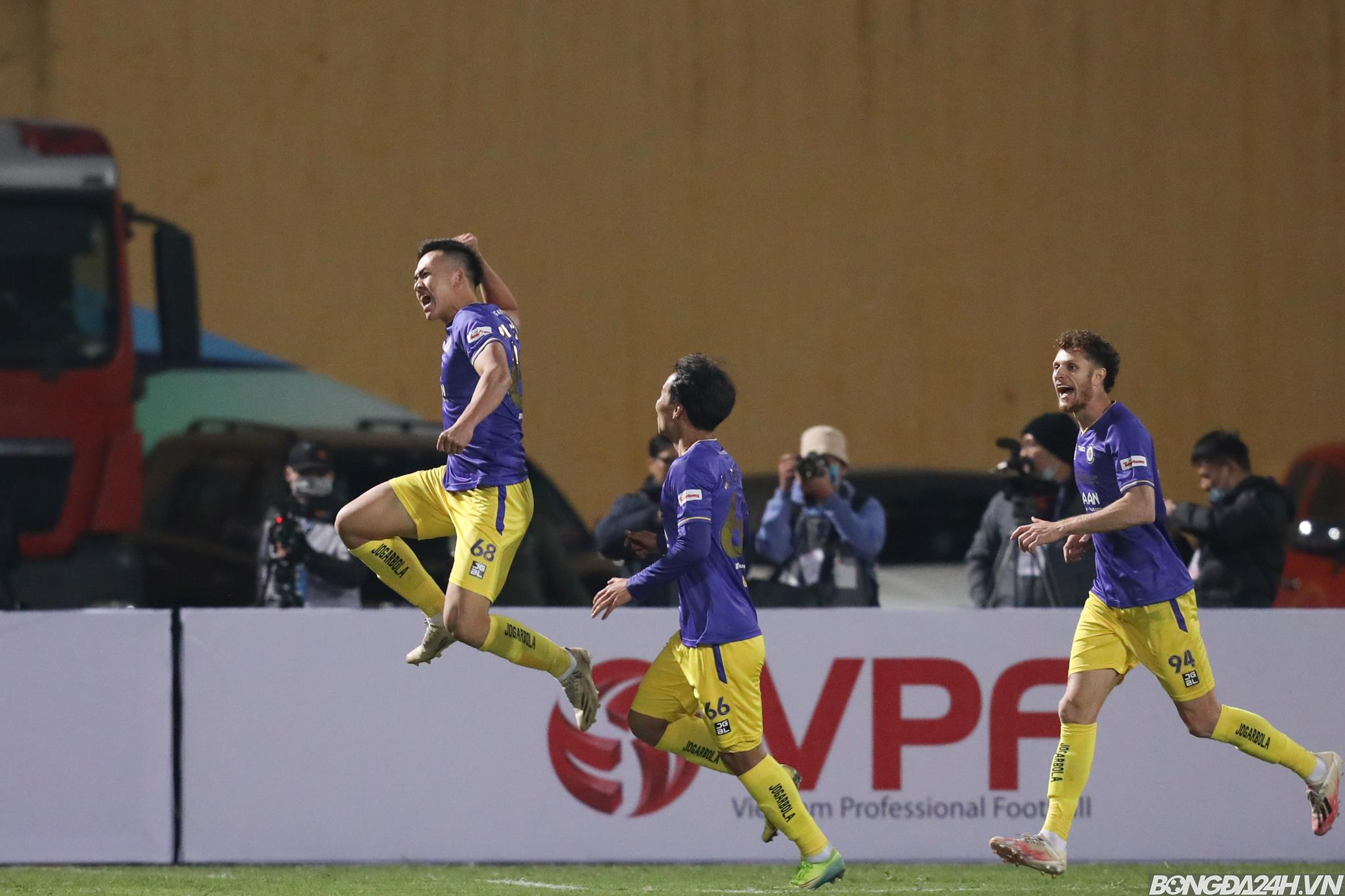 Bùi Hoàng Việt Anh Hà Nội vs Viettel