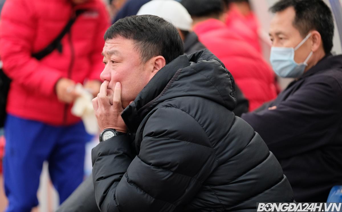 HLV Trương Việt Hoàng chia sẻ sau trận thua Hà Nội hình ảnh