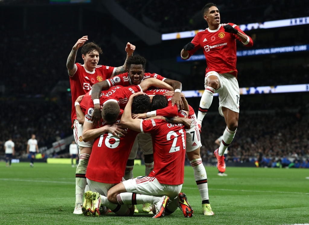 Varane MU vs Tottenham 30/10 Varane MU vs Tottenham 30/10