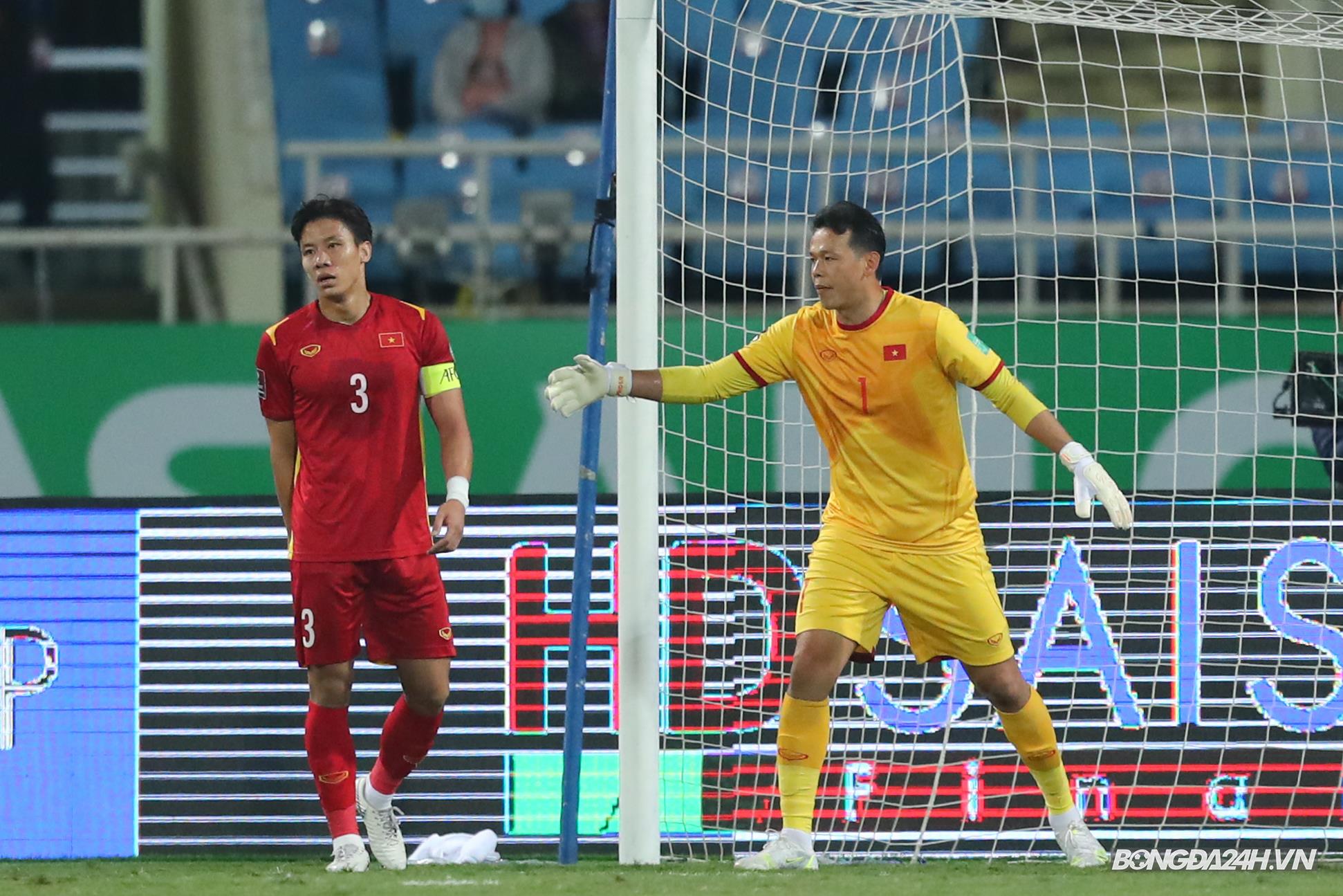 Bùi Tấn Trường ĐT Việt Nam vs Nhật Bản