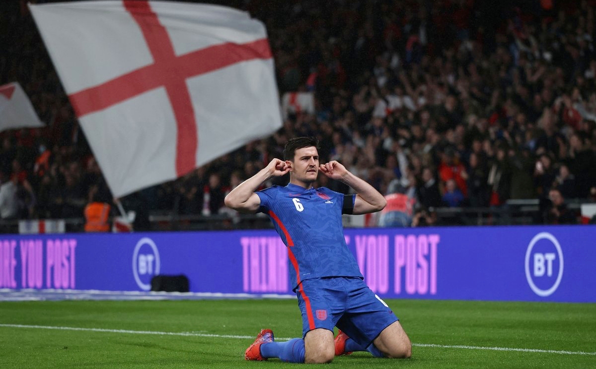 Harry Maguire phân trần sau màn ăn mừng gây tranh cãi Harry Maguire phân trần sau màn ăn mừng gây tranh cãi