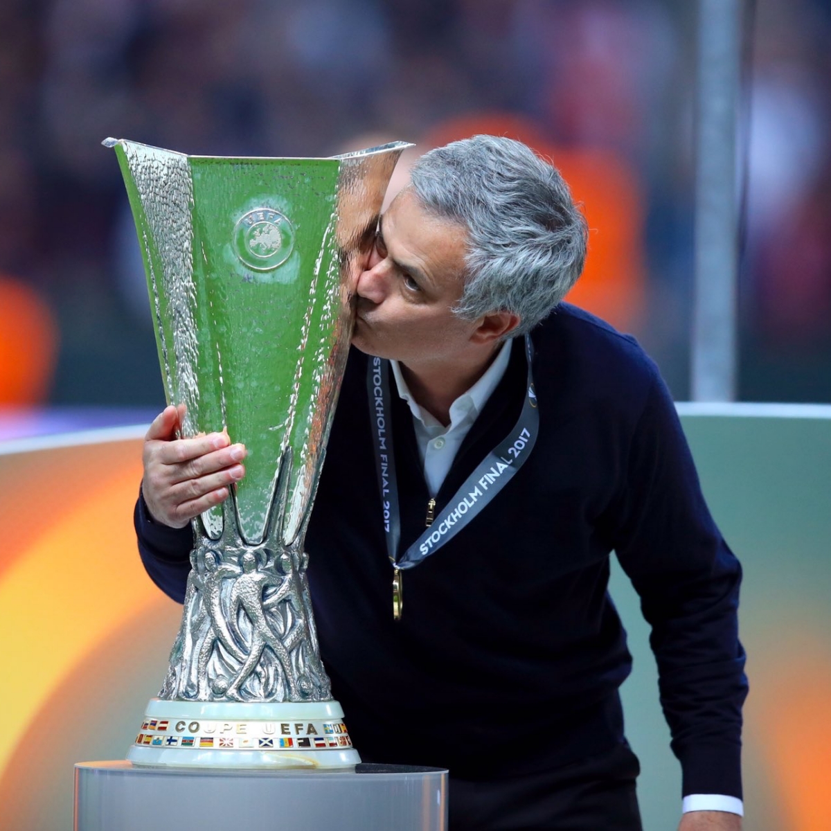Mourinho và báu vật cùng MU