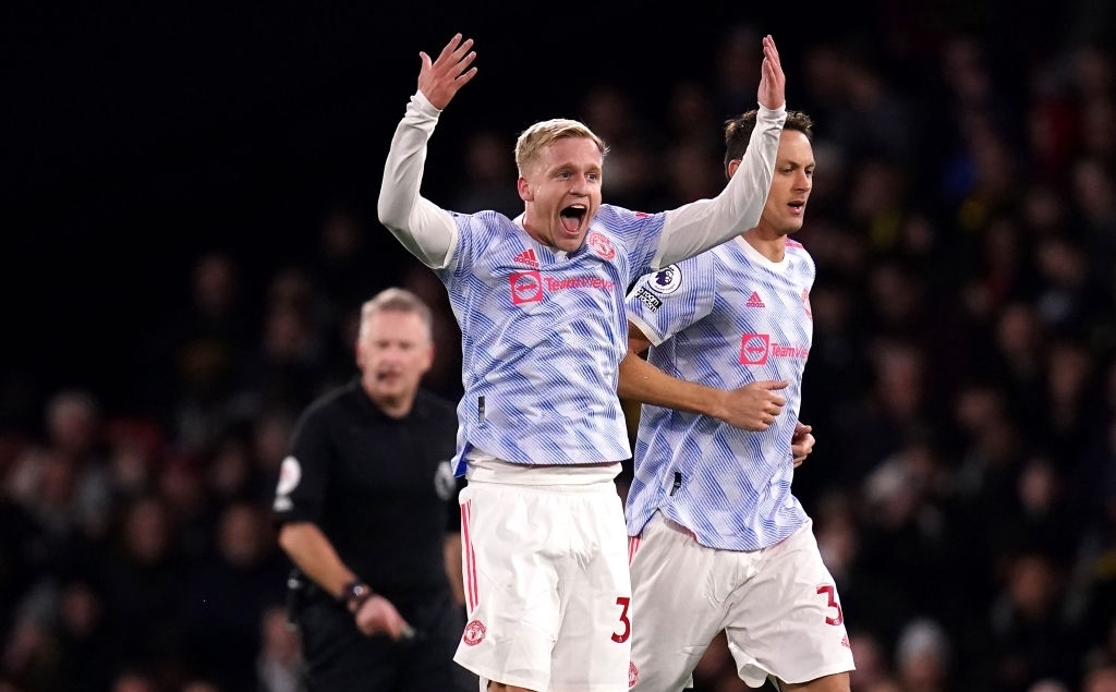 Van de Beek trở lại ấn tượng trước Watford