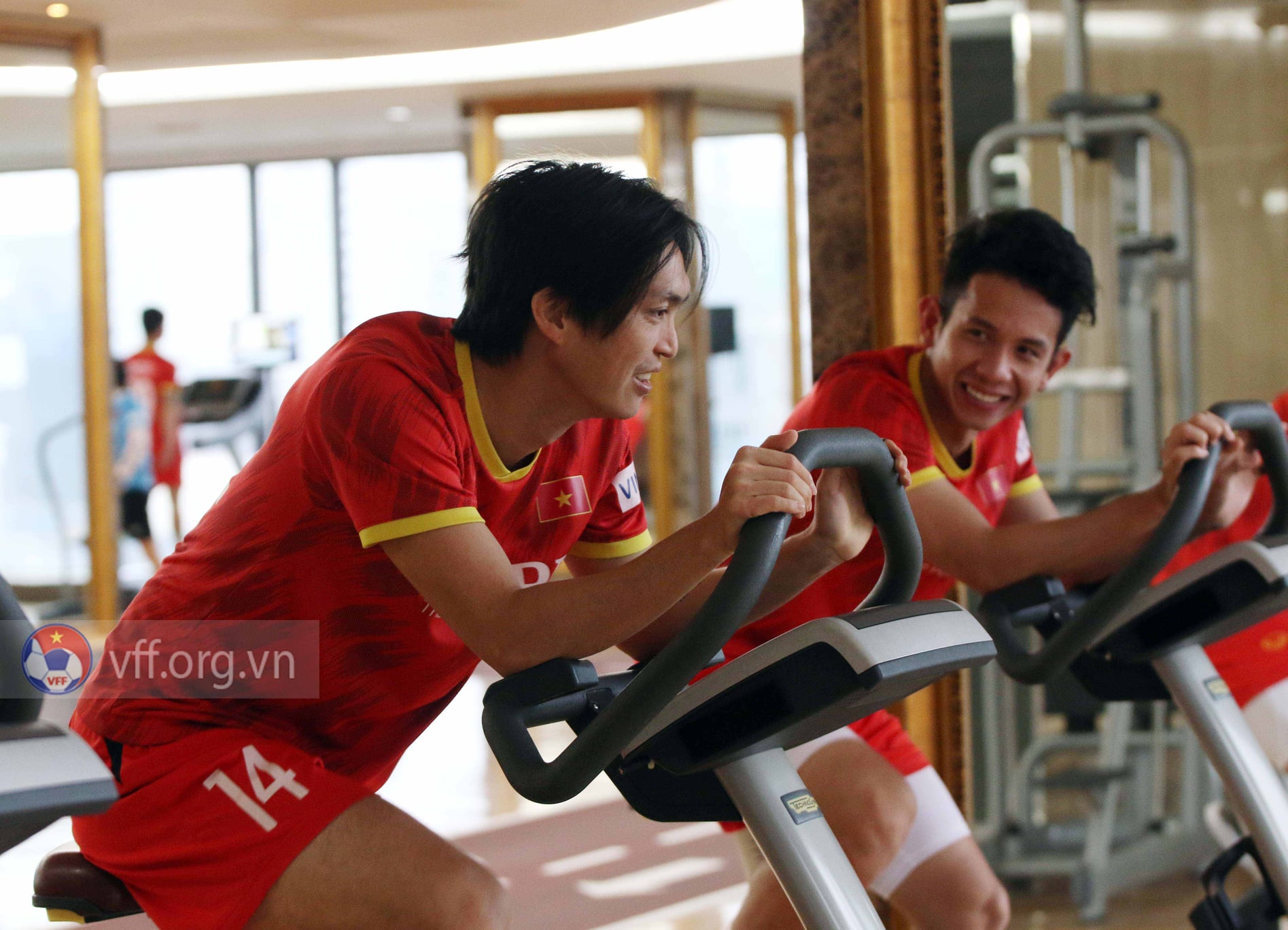 ĐT Việt Nam tập gym