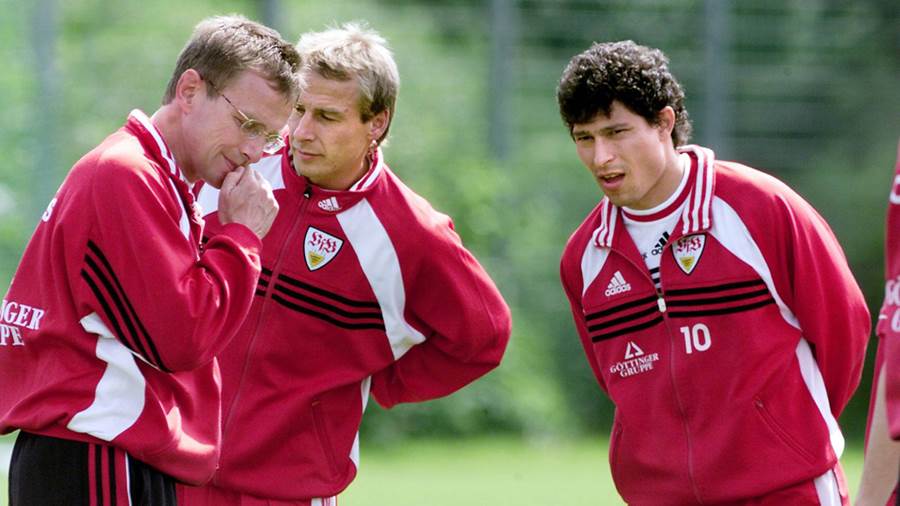 Ralf Rangnick là ai Tiểu sử huy hoàng của HLV Ralf Rangnick 1 Ralf Rangnick là ai Tiểu sử huy hoàng của HLV Ralf Rangnick 1