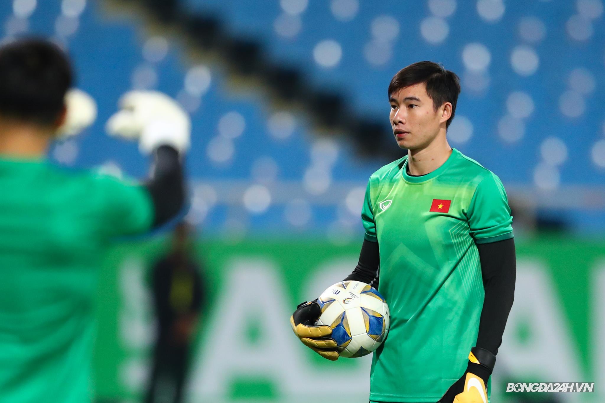 Quan Văn Chuẩn ĐT Việt Nam