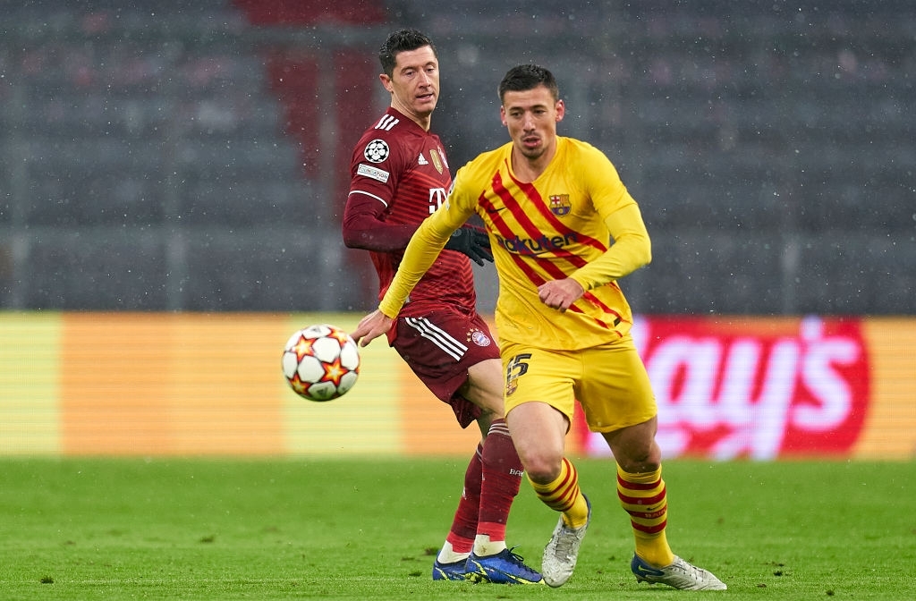 Vì sao Tottenham lại mượn chiến thần Lenglet từ Barcelona 2
