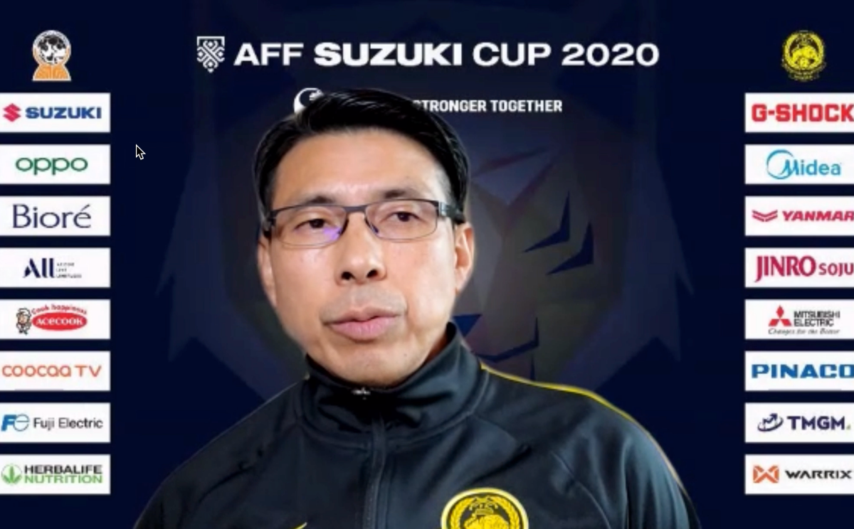 HLV Tan Cheng Hoe trả lời họp báo trực tuyến trước trận gặp Việt Nam