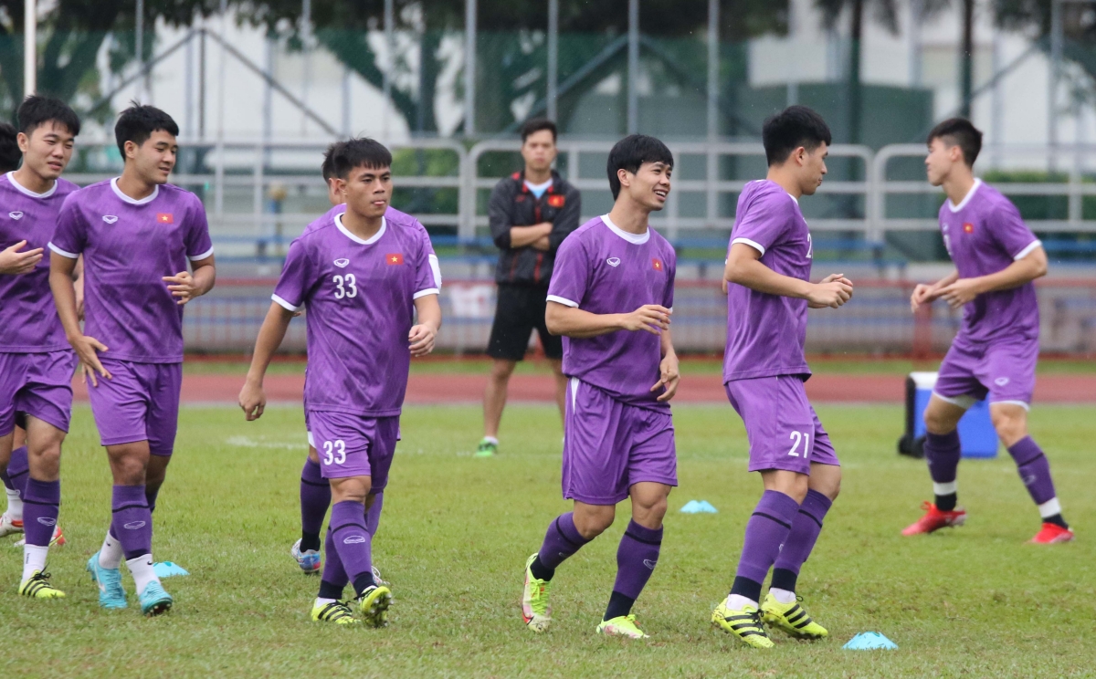 Tuyển Việt Nam tập buổi cuối trước trận gặp Malaysia Lý Công Hoàng Anh