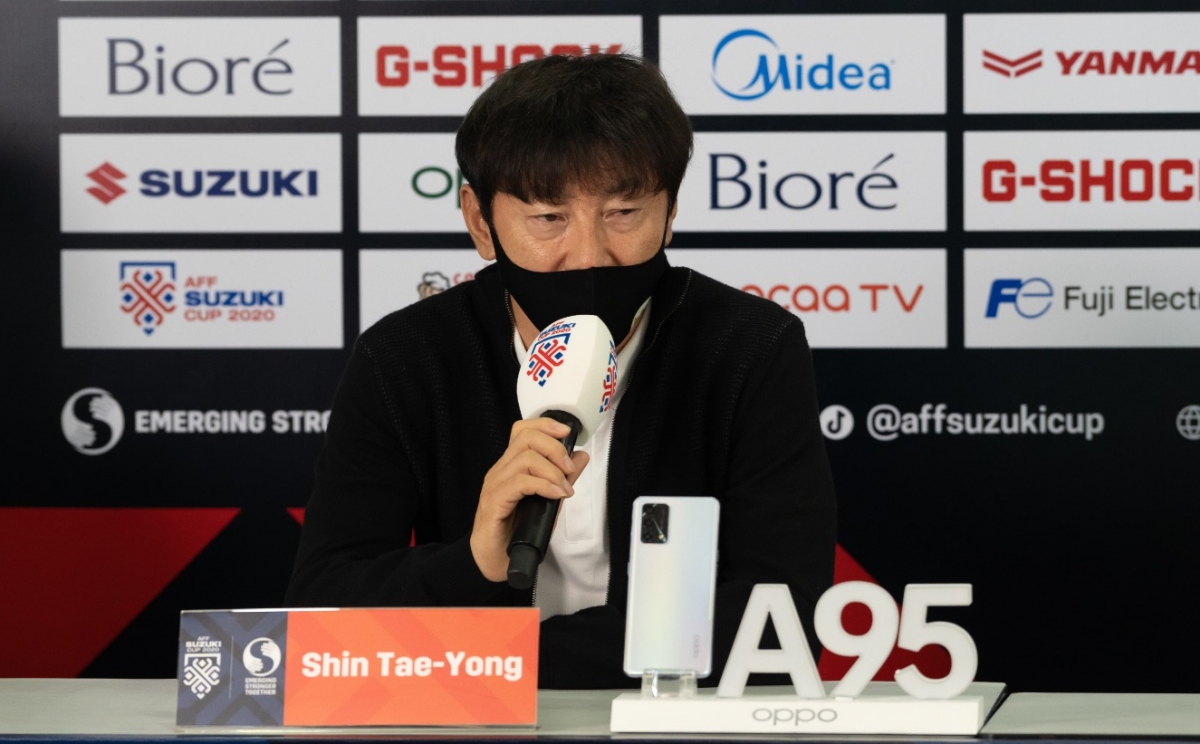 HLV Shin Tae Yong vui mừng khi cầm hòa Việt Nam hình ảnh HLV Shin Tae Yong vui mừng khi cầm hòa Việt Nam hình ảnh