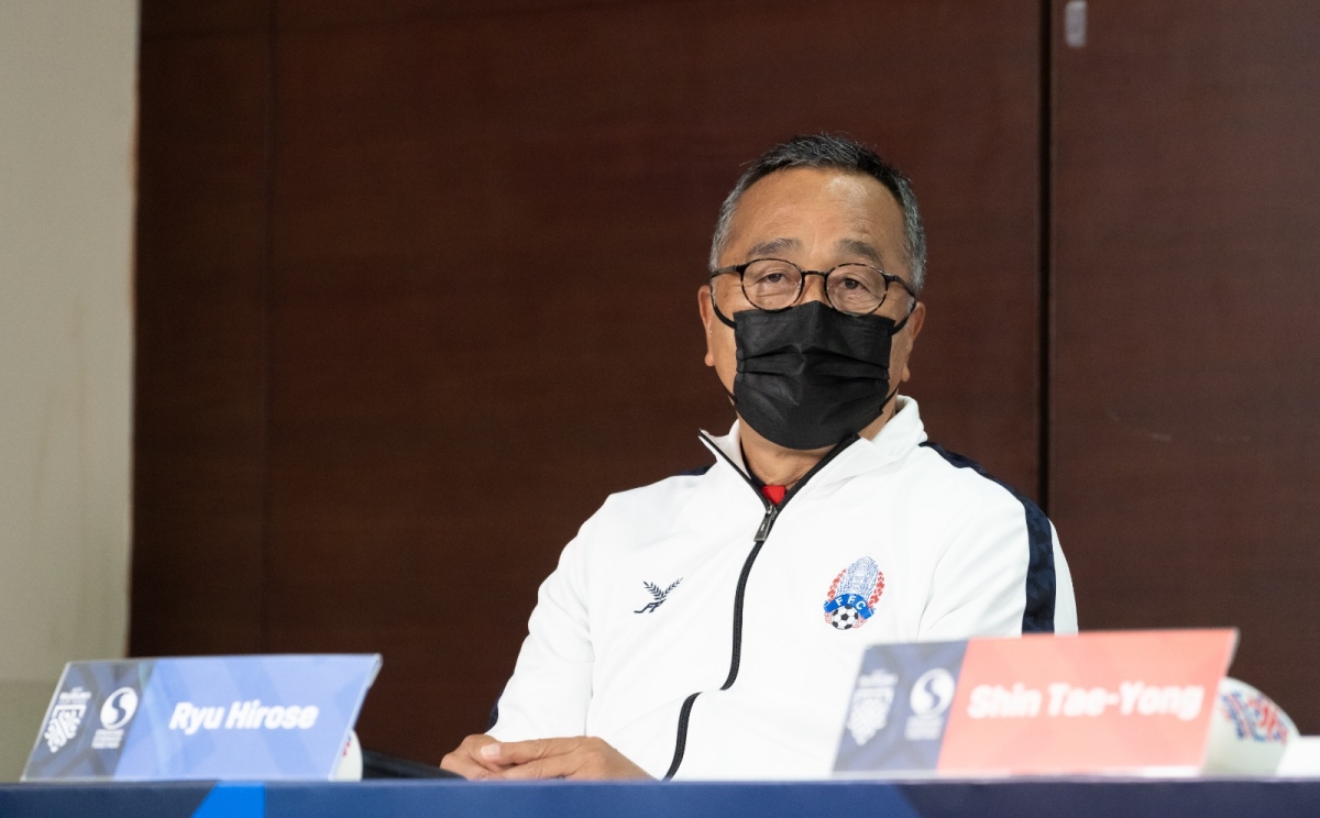 HLV Ryu Hirose ĐT Campuchia