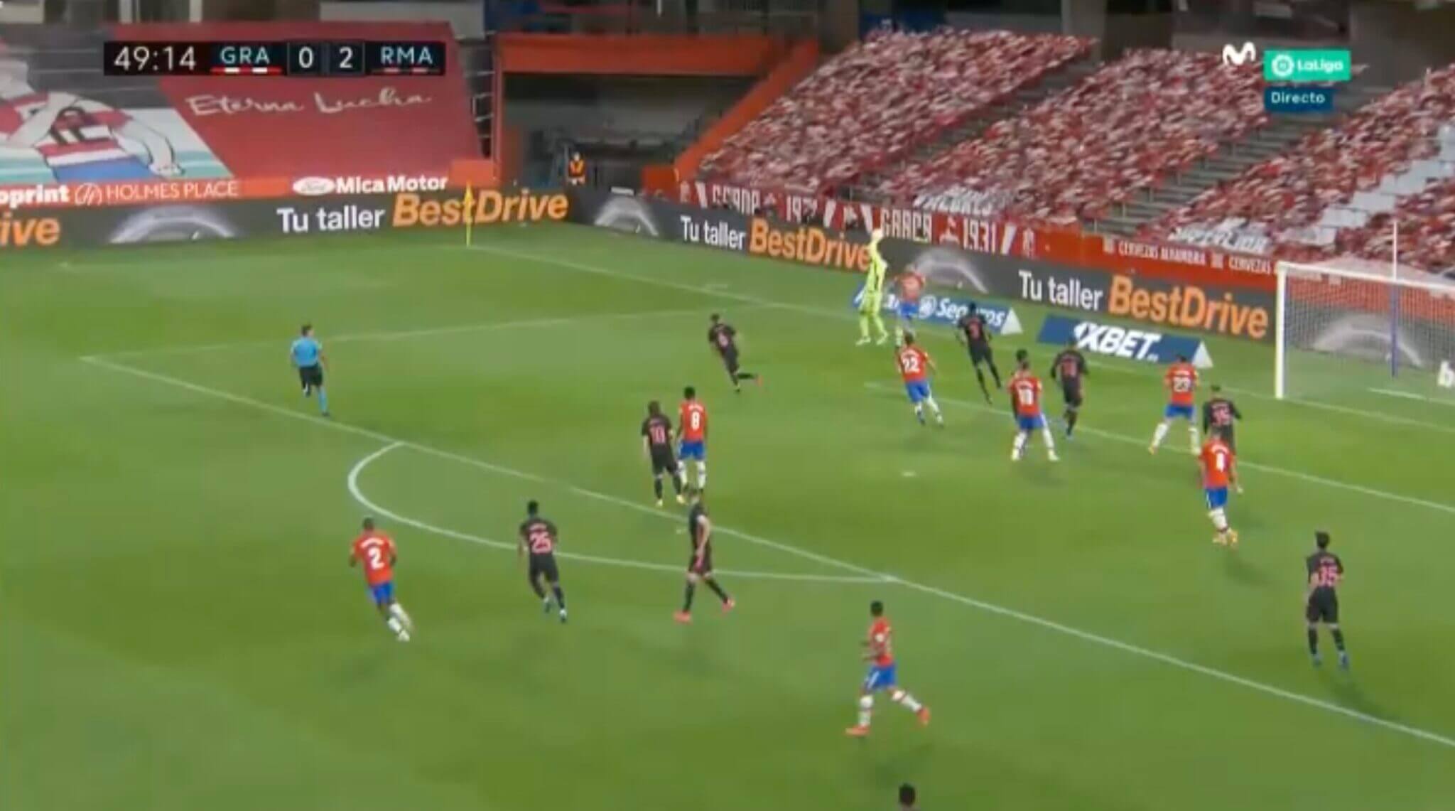 Thibaut Courtois đang vô hiệu hóa mọi nguy hiểm