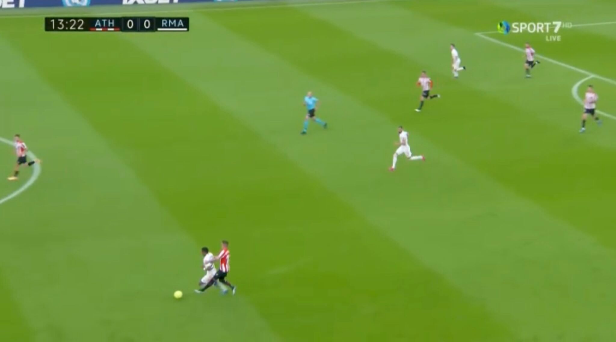 Thibaut Courtois đang vô hiệu hóa mọi nguy hiểm