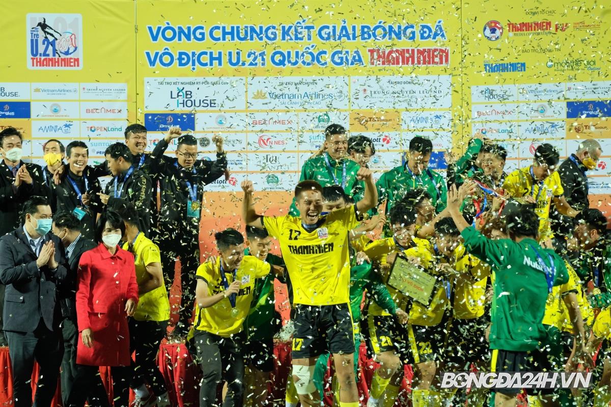 U21 Nutifood vô địch và giành giải phong cách U21 Quốc gia 2021