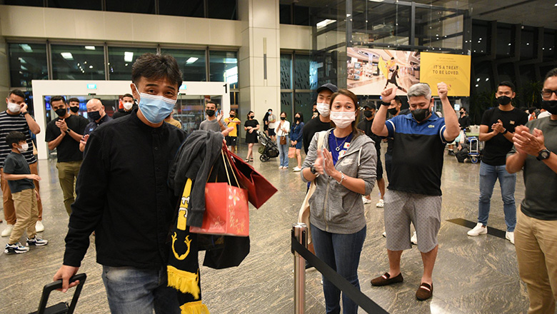 HLV Yoshida về nước HLV Yoshida về nước