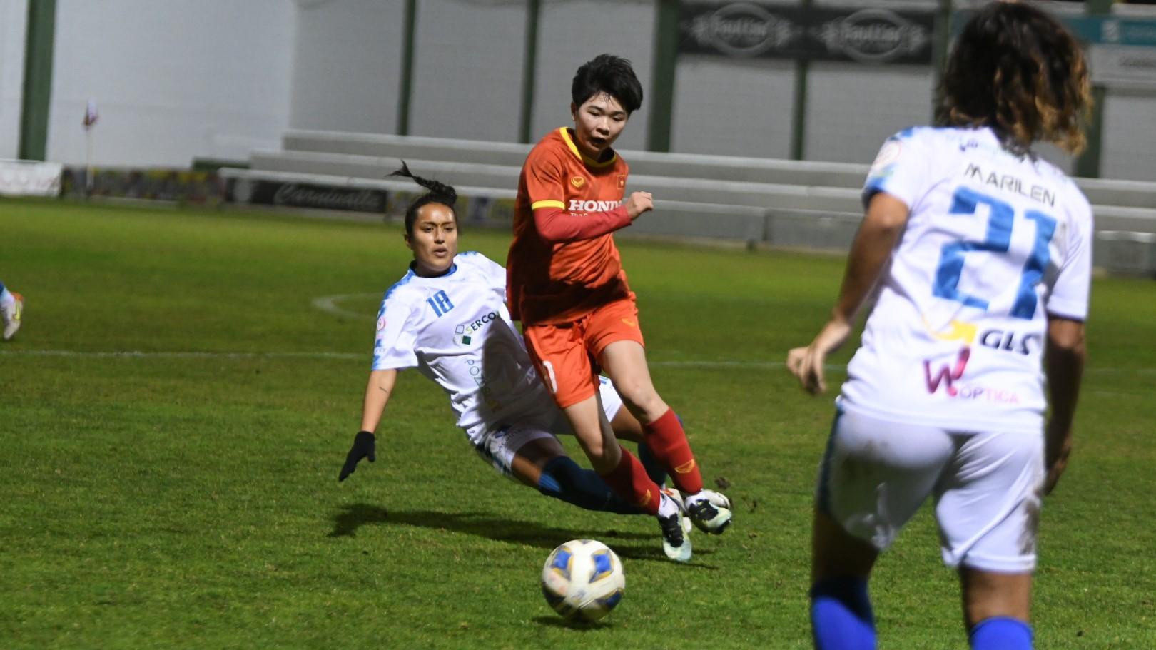 Tuyển nữ Việt Nam