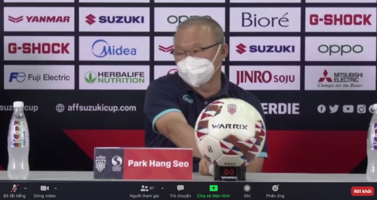 HLV Park Hang Seo trả lời họp báo trước AFF hình ảnh