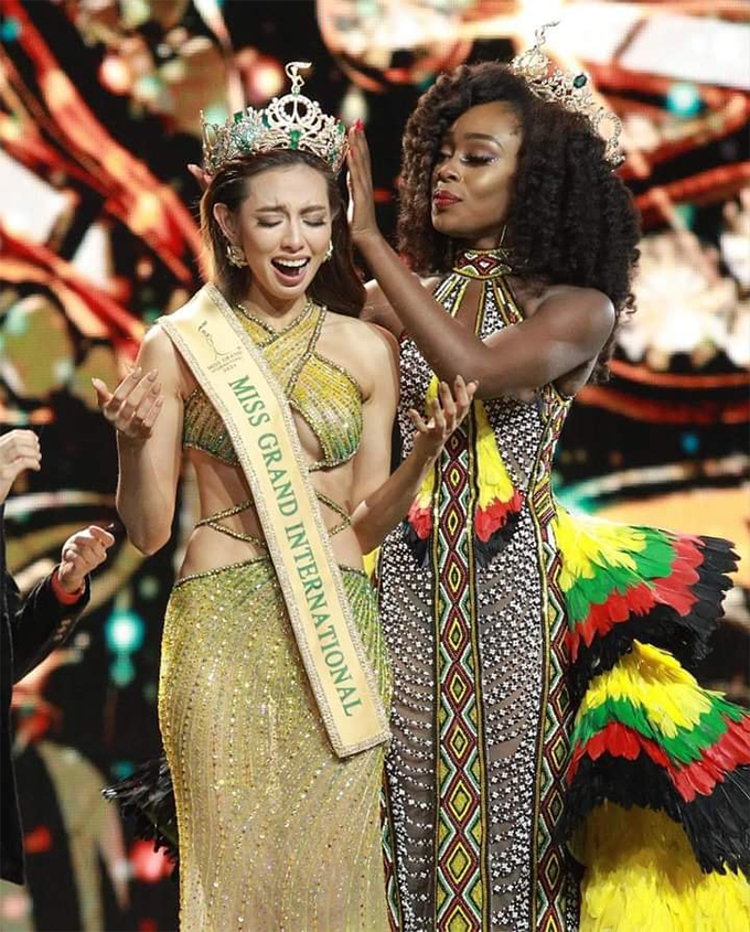 Nguyễn Thúc Thuỳ Tiên hâm mộ ĐT Việt Nam hình ảnh