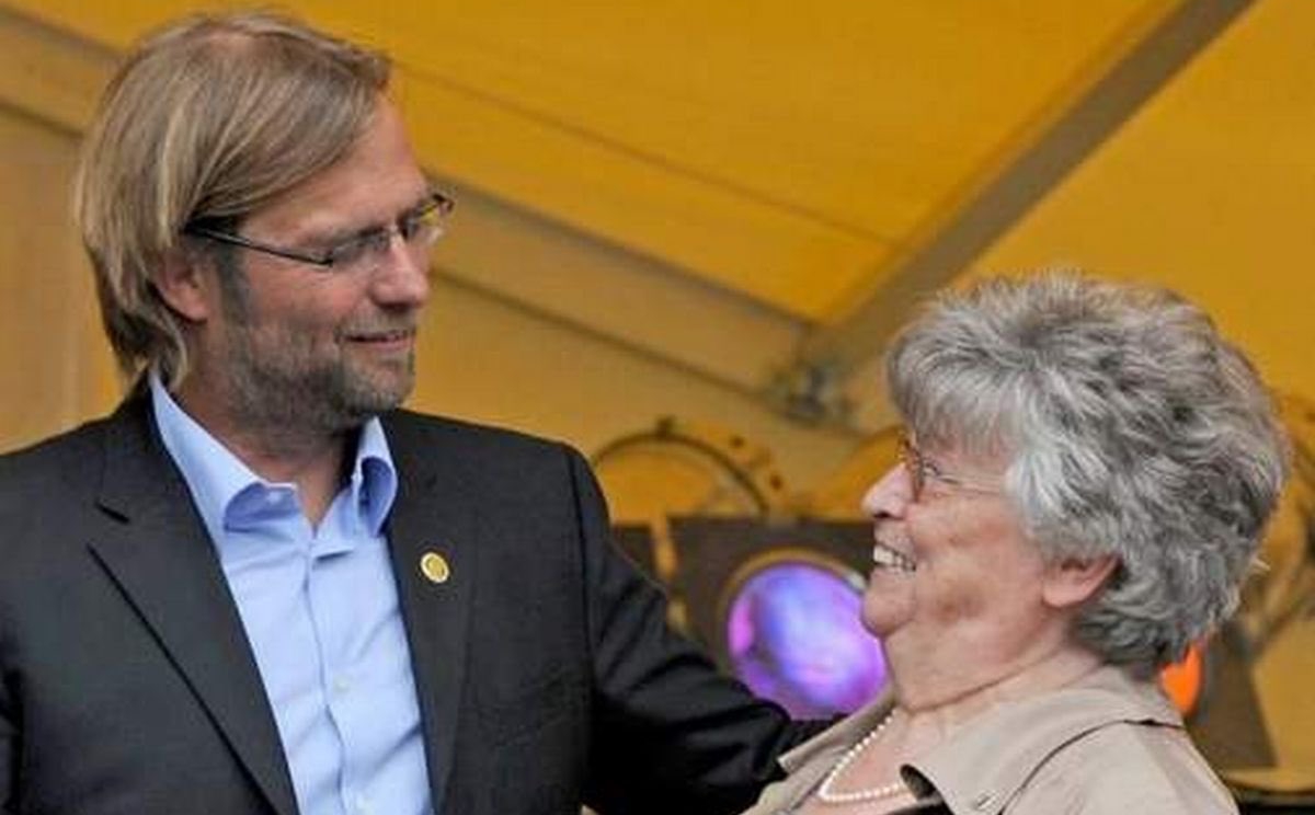 Jurgen Klopp chịu cú sốc lớn Không thể về chịu tang mẹ hình ảnh