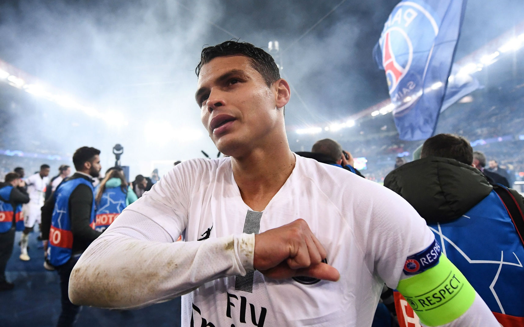 Thiago Silva Tôi rời PSG mà chẳng có buổi chia tay nào cả hình ảnh