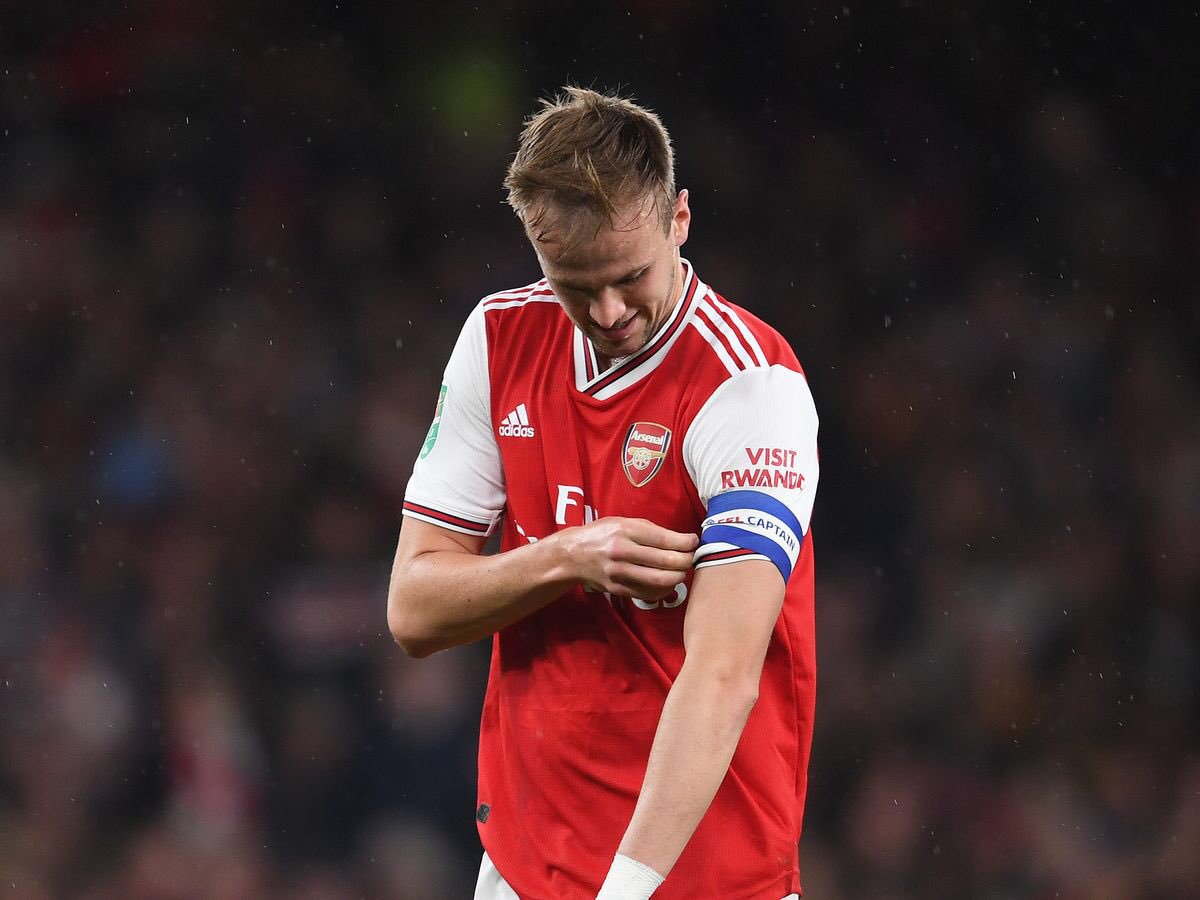 Rob Holding Từ bờ vực ra đi đến thủ lĩnh phòng ngự của Arsenal hình ảnh