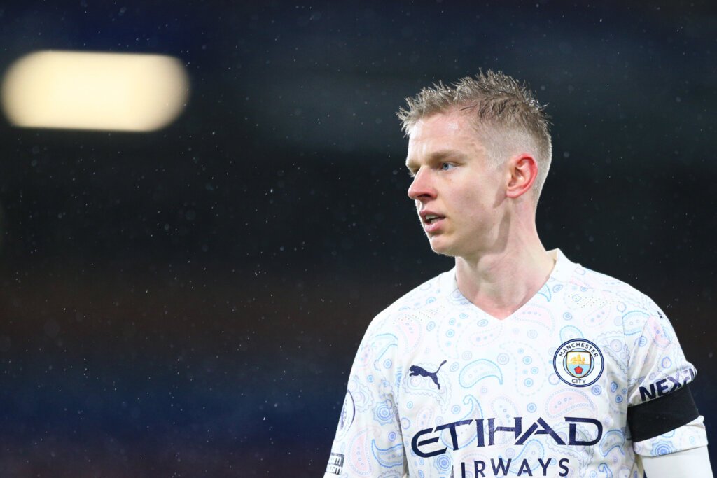 Oleksandr Zinchenko dang dan truong thanh ve mat loi choi nhu the nao?