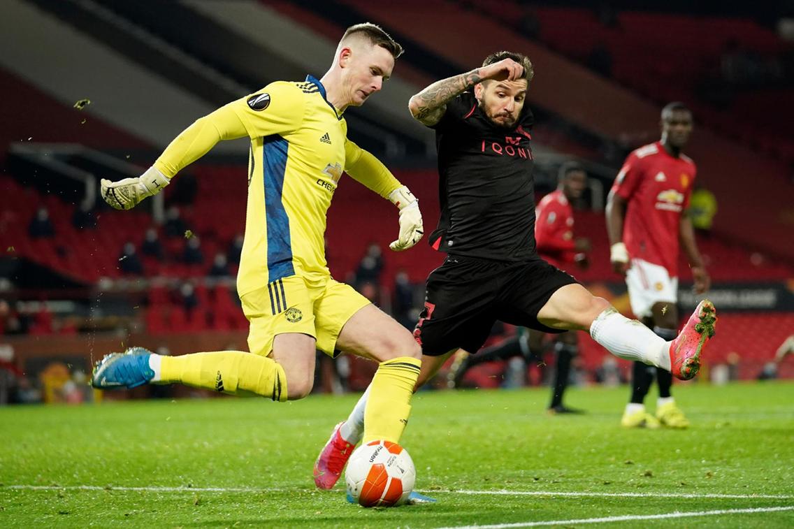 Liệu đây có phải lúc Dean Henderson nghĩ tới một sự thay đổi hình ảnh