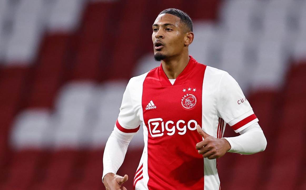 Sebastian Haller không được dự cúp châu Âu vì Ajax quên đăng ký hình ảnh