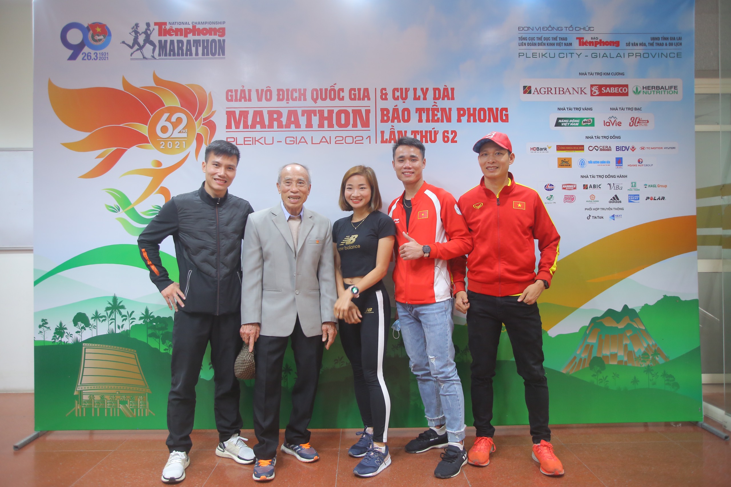 Giải Tiền Phong Marathon 2021 lập kỷ lục số VĐV tham dự hình ảnh
