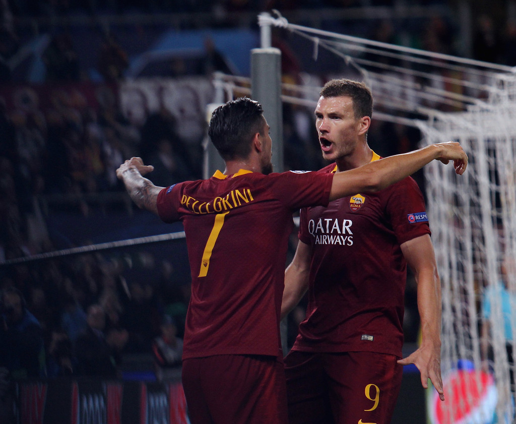 Edin Dzeko không vĩ đại nhưng lịch sử Roma có tên anh hình ảnh