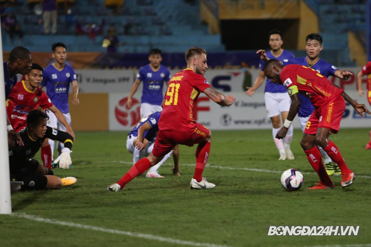 ẢNH Tấn Trường tức giận sau bàn thắng của Samson hình ảnh gốc 2 ẢNH Tấn Trường tức giận sau bàn thắng của Samson hình ảnh gốc 2