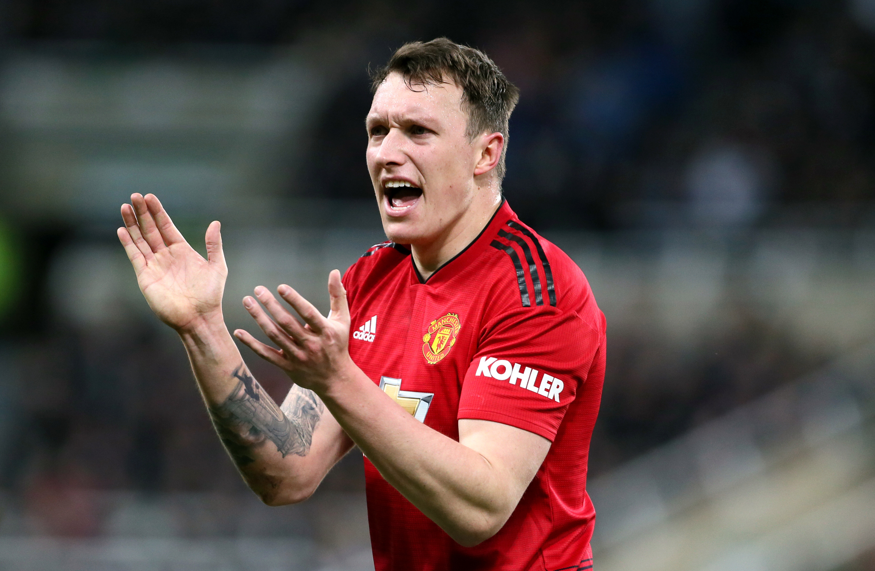 Phil Jones tới Derby ở Hè 2021 Phil Jones toi Derby o He 2021