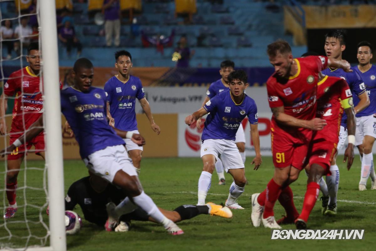 ẢNH Tấn Trường tức giận sau bàn thắng của Samson hình ảnh gốc 2 ẢNH Tấn Trường tức giận sau bàn thắng của Samson hình ảnh gốc 2