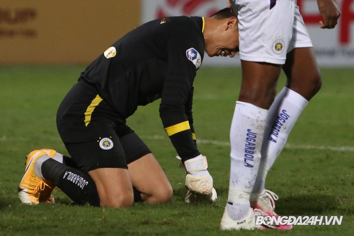 ẢNH Tấn Trường tức giận sau bàn thắng của Samson hình ảnh gốc 2 ẢNH Tấn Trường tức giận sau bàn thắng của Samson hình ảnh gốc 2